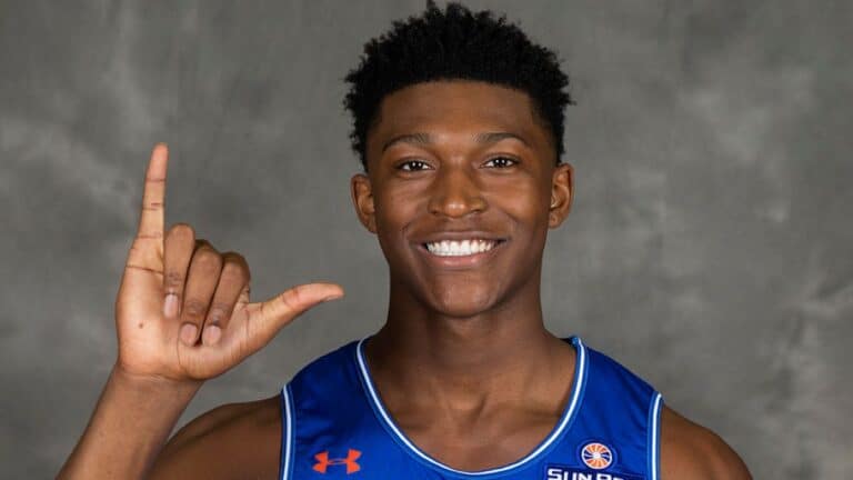 KHS grad Jones making his debut for UTA Basketball